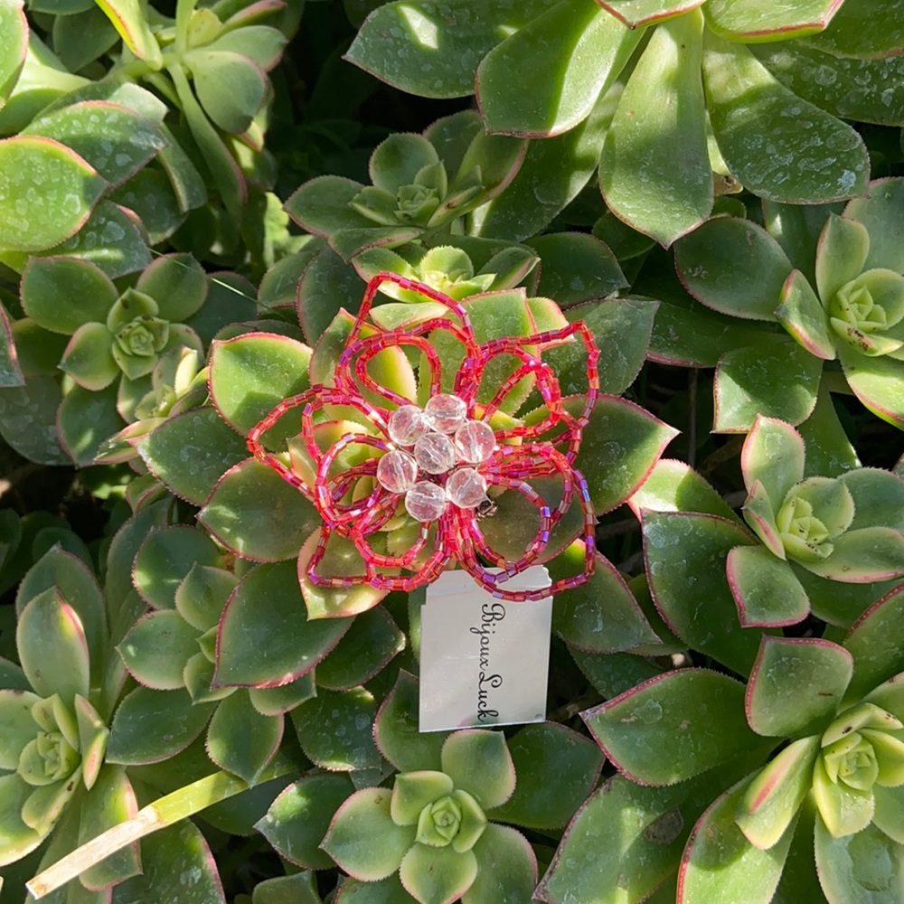 New flower broach